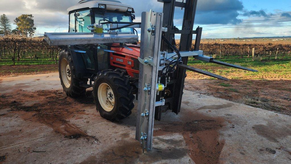 Tractors & Machinery